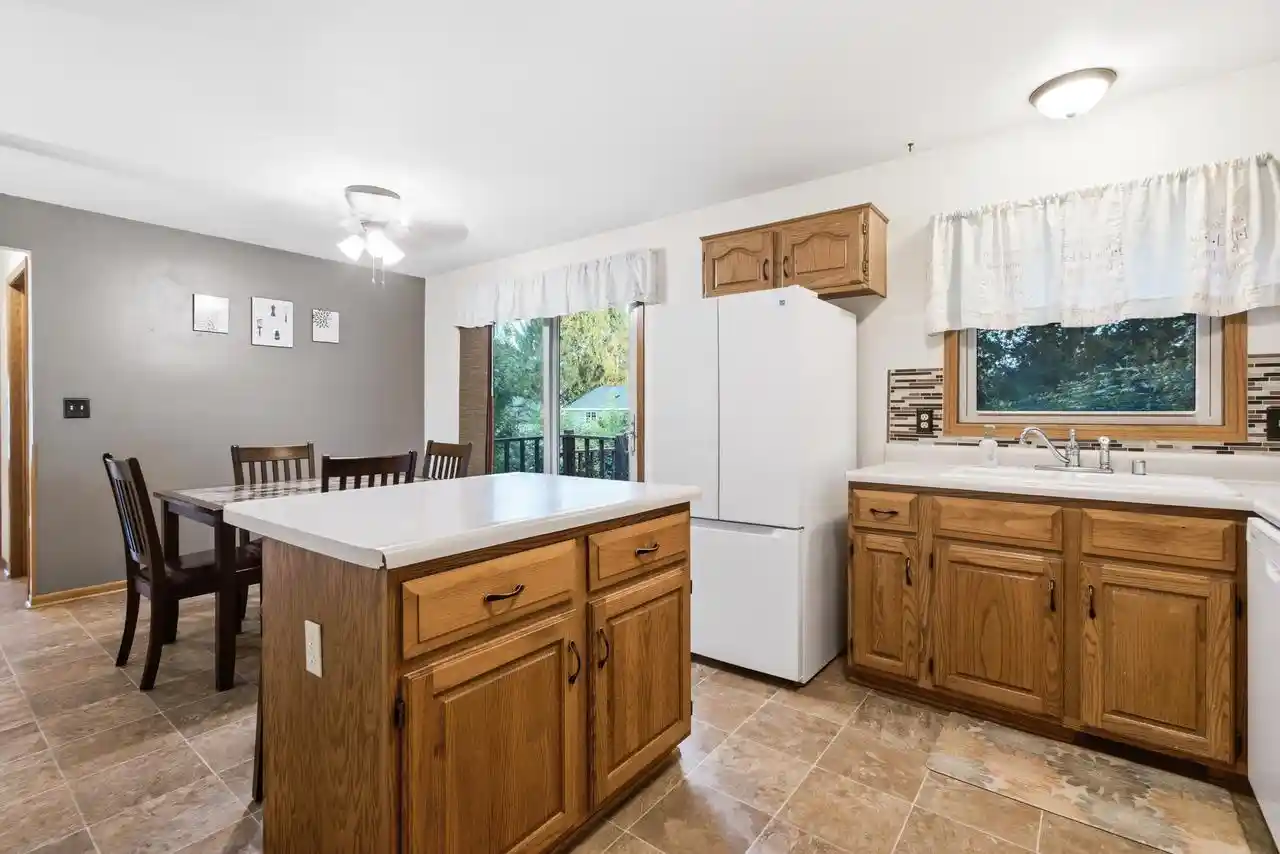 4th image of 307 James Street Street, Watertown, WI 53098 | MLS# 1976631