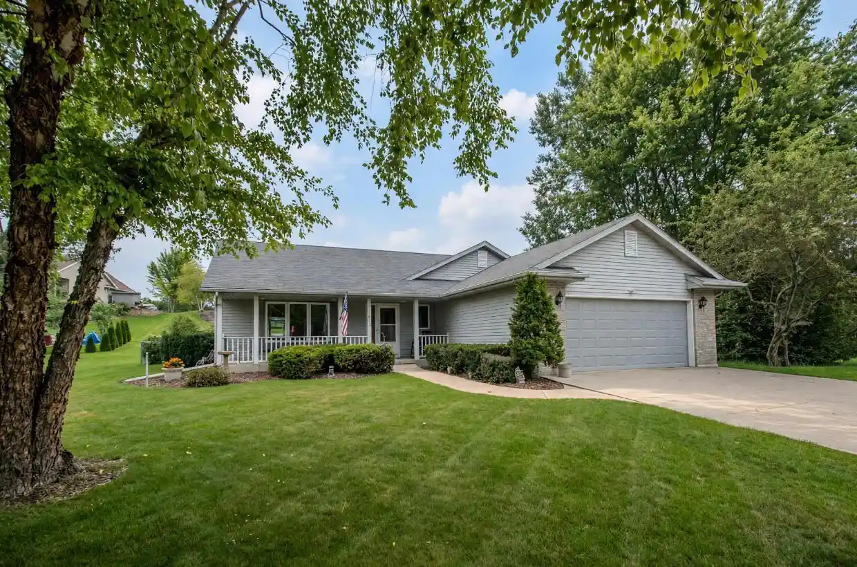 1st image of 300 Martin Dr Dr, Fredonia, WI 53021 | MLS# 1976628