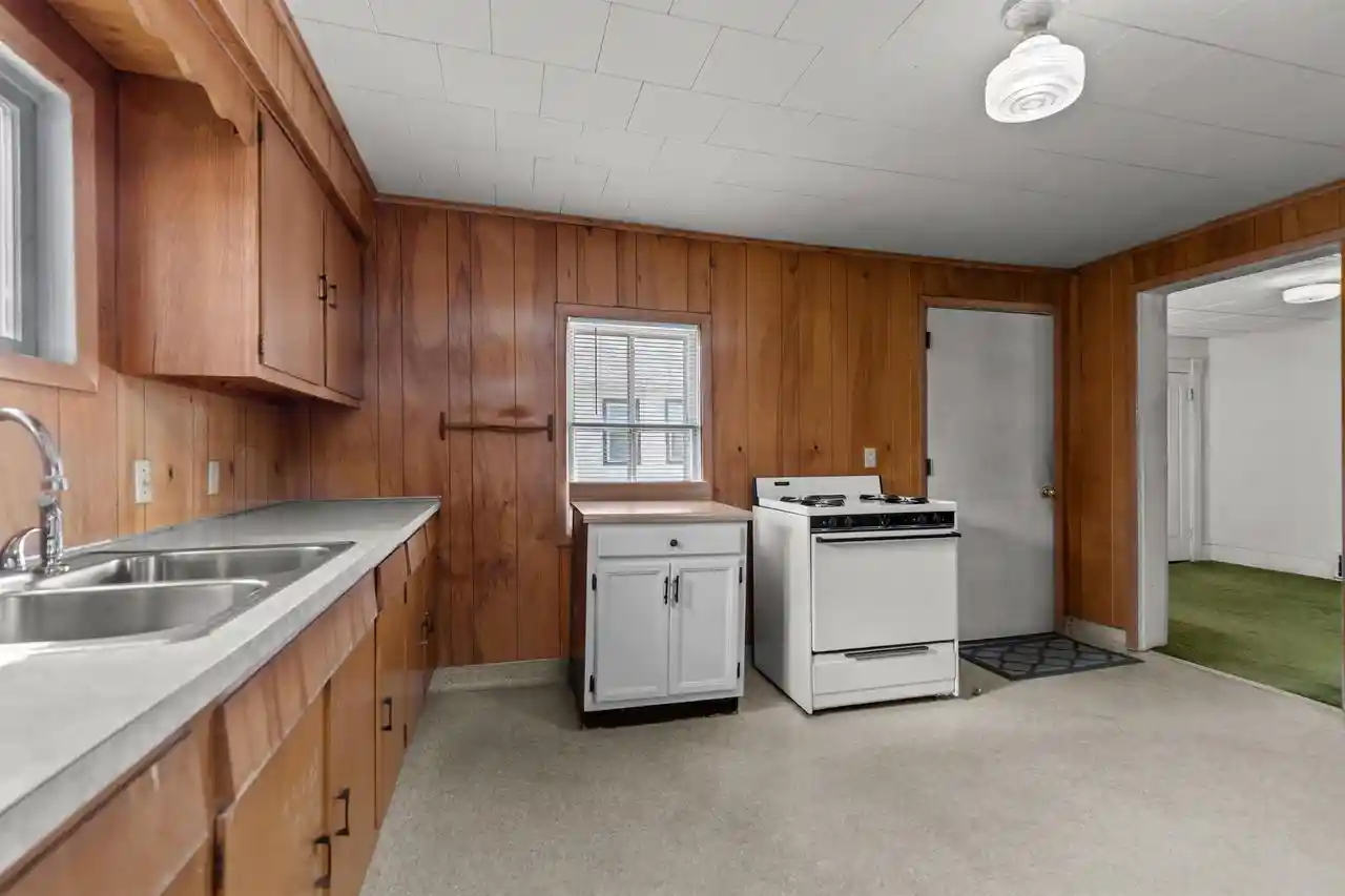 2nd image of 541 Ceape Avenue Avenue, Oshkosh, WI 54901 | MLS# 50331196