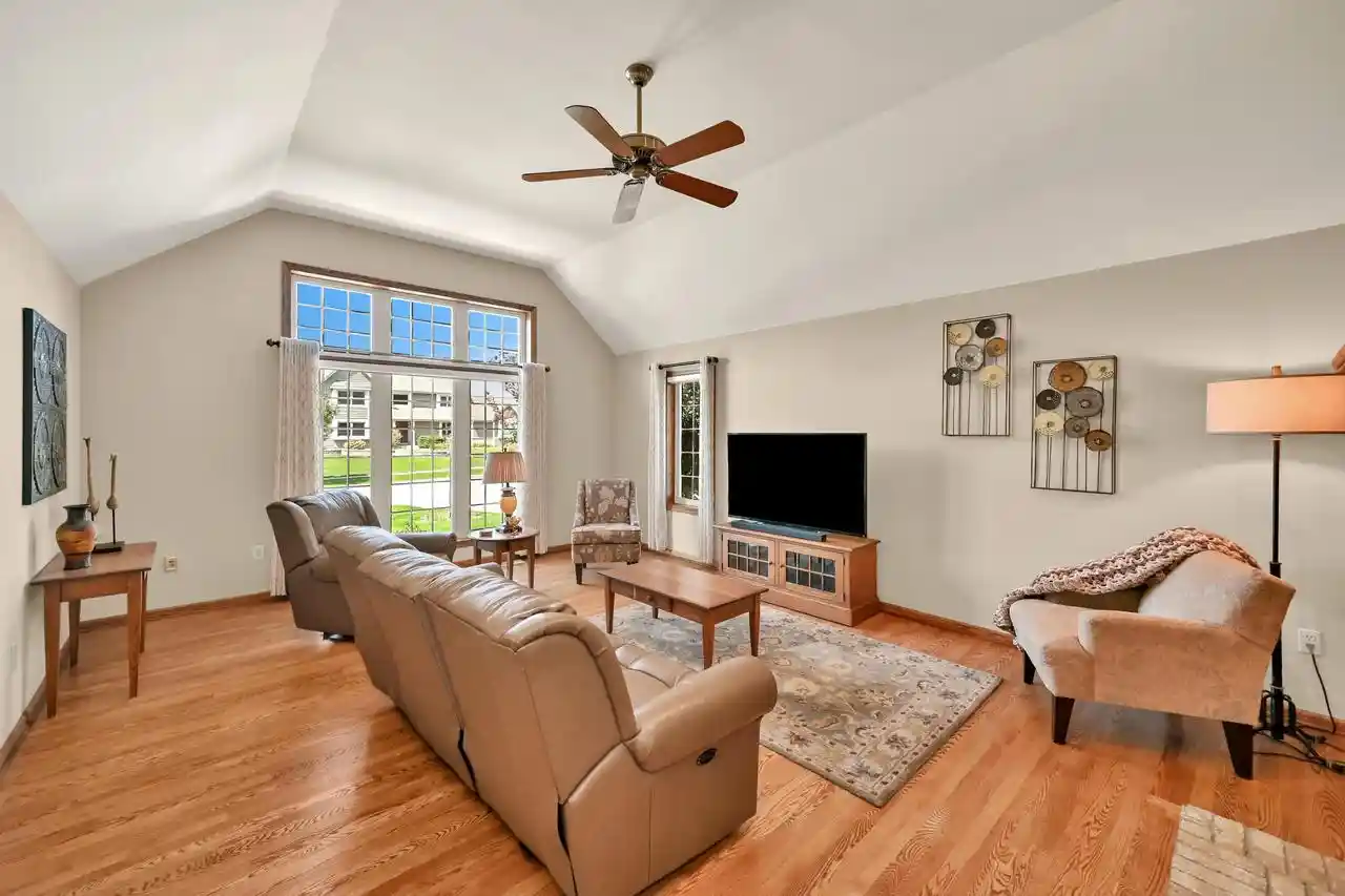 Photo 3 of Single family home for sale at 9558 S Fairway Circle Circle, Franklin, WI 53132 | MLS# 1976633 | Listing updated on 2026-09-08