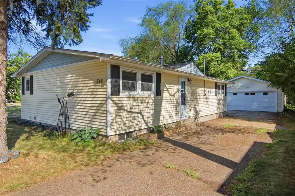 image of 616 Truax Boulevard Boulevard, Eau Claire, WI 54703 | MLS# 1604241