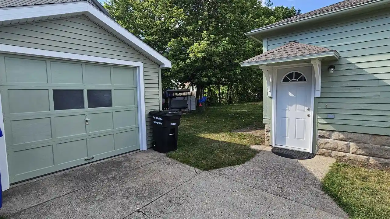 2nd image of 403 N Clark Street Street, Appleton, WI 54911 | MLS# 50331212