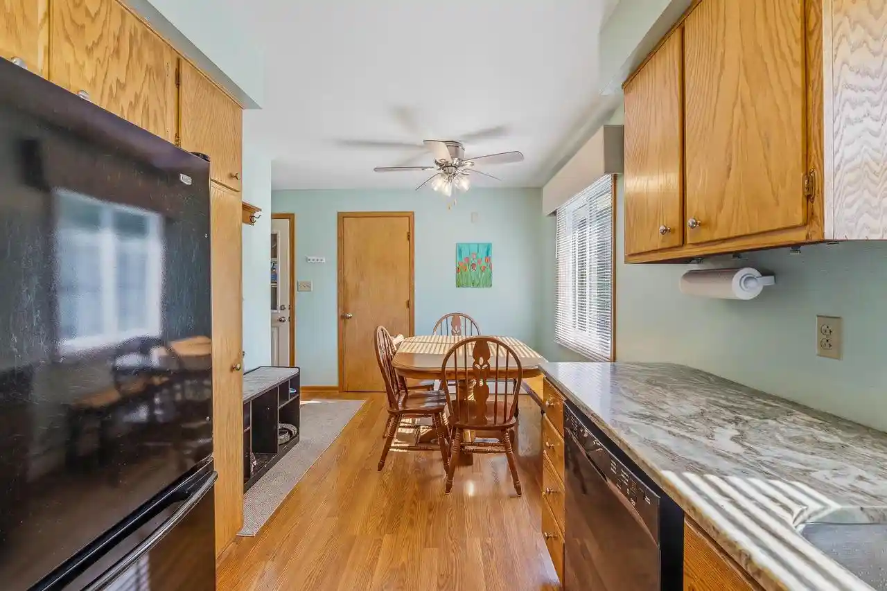 27th image of 106 N Meadow Street Street, Oshkosh, WI 54902 | MLS# 50331214