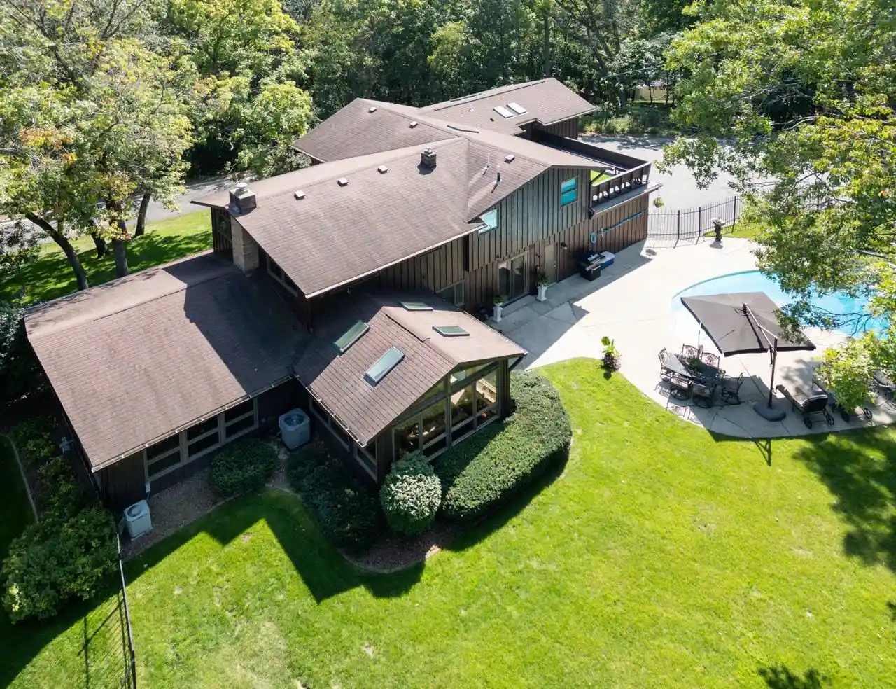 1st image of 2329 Summit Dr Dr, Janesville, WI 53548 | MLS# 2030774