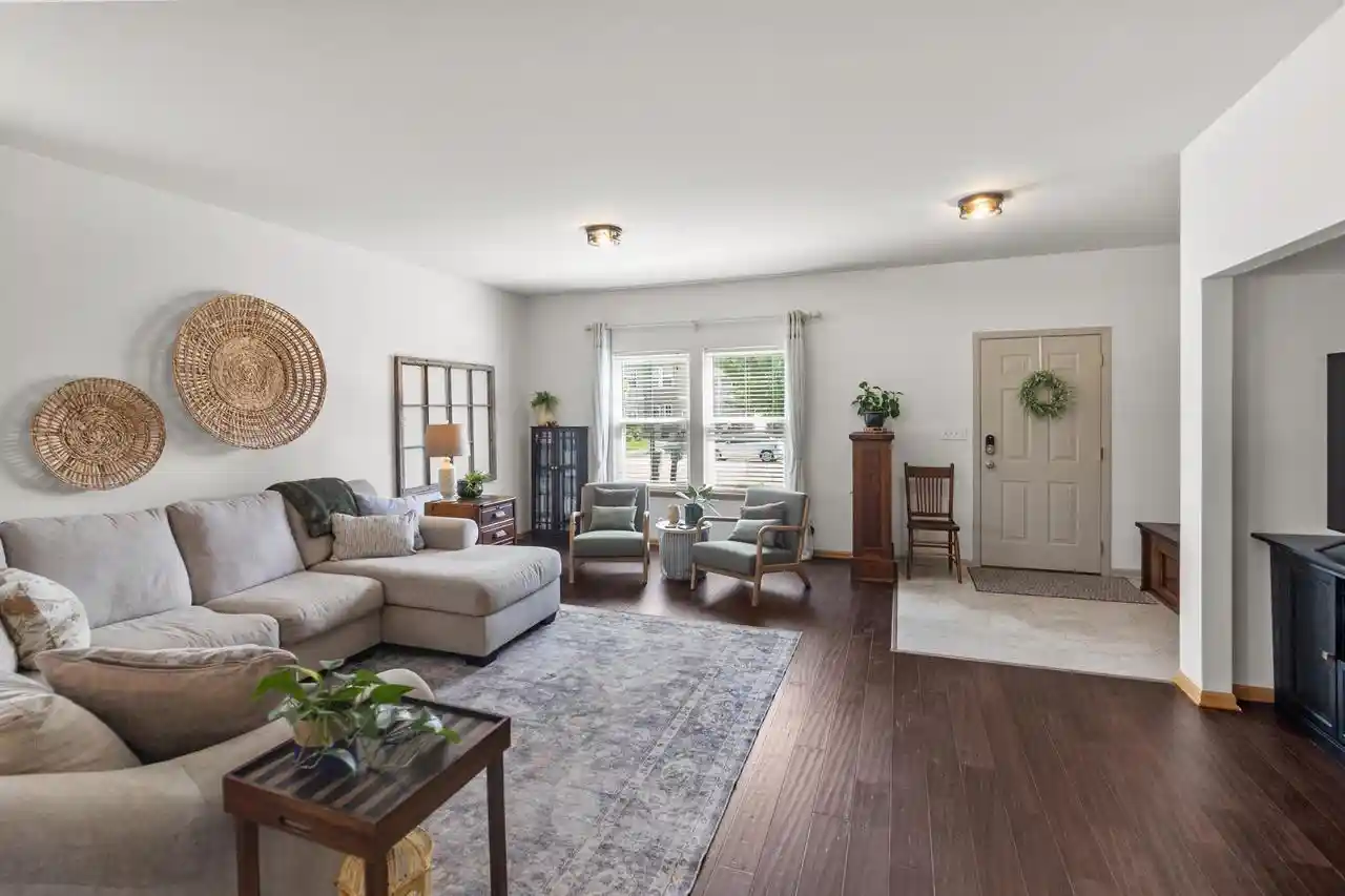 Photo 4 of Single family home for sale at 918 N Pheasant Way Way, Elkhorn, WI 53121 | MLS# 1976643 | Listing updated on 2026-09-10