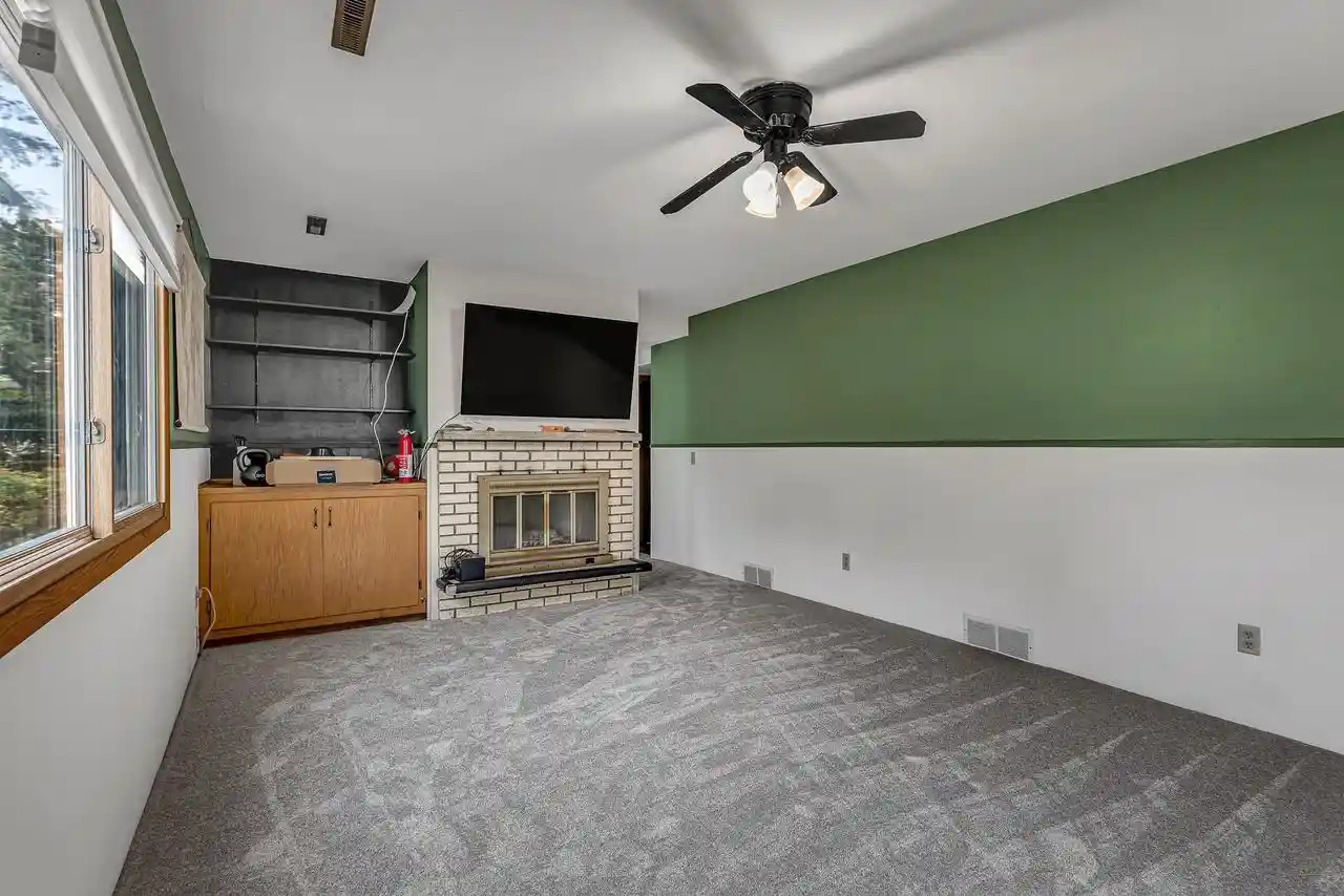 Photo 3 of Single family home for sale at 4810 Retana Dr Dr, Madison, WI 53714 | MLS# 2030773 | Listing updated on 2026-09-01