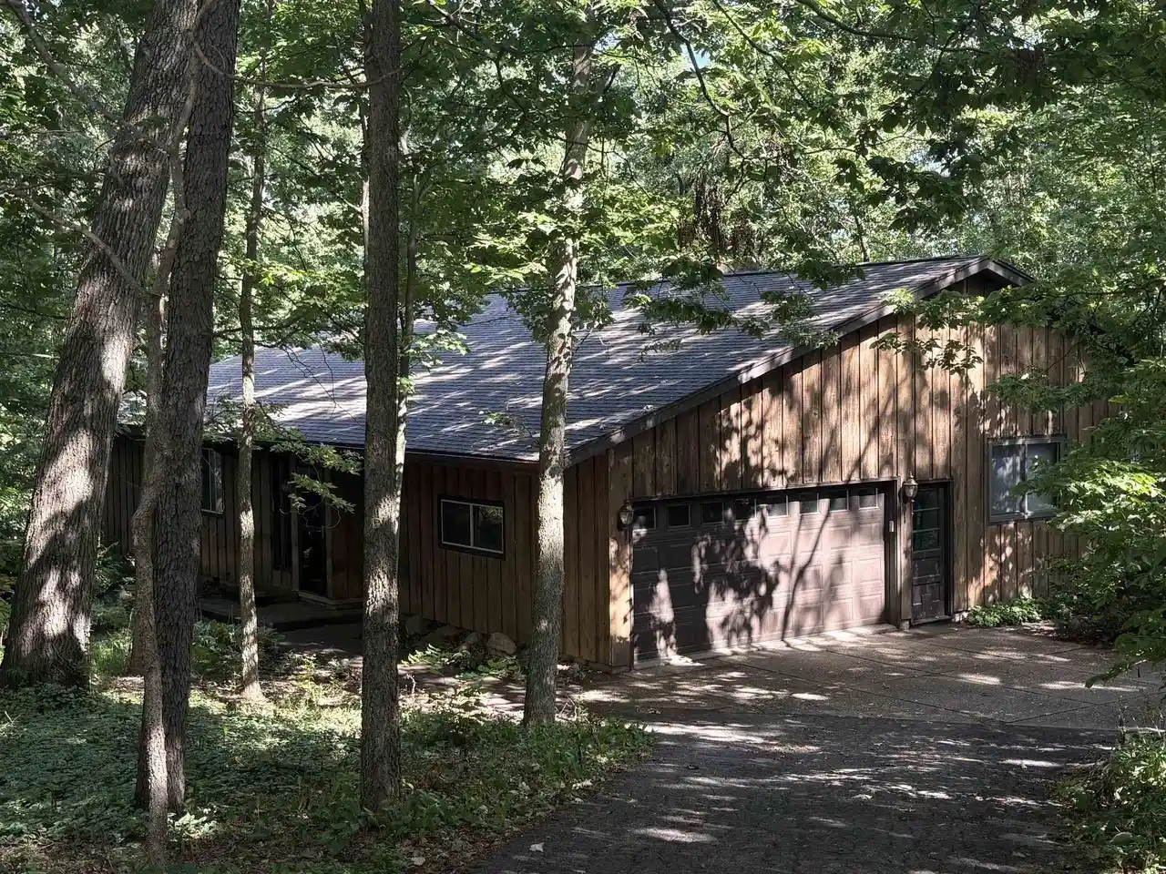 Photo 1 of Single family home for sale at 2997 Velkommen Way Way, Stoughton, WI 53589 | MLS# 2030776 | Listing updated on 2026-08-31