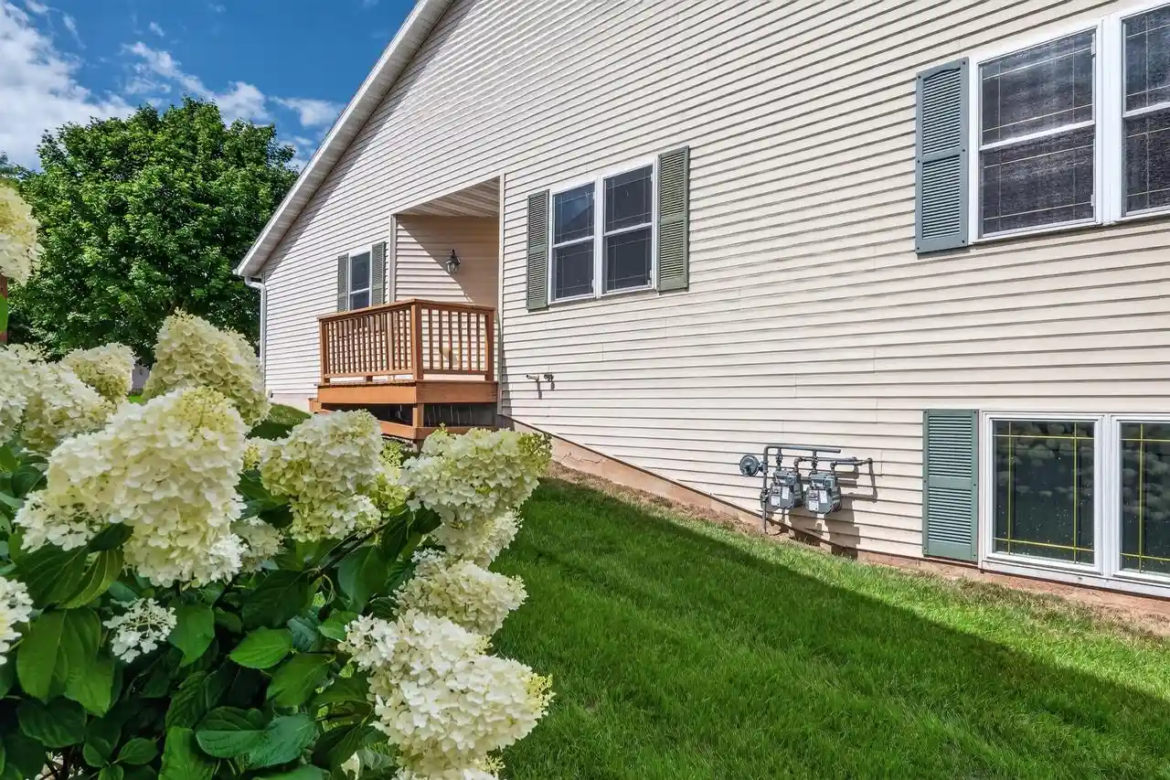 1st image of 820 Chief Kewaskum Pl Pl, Kewaskum, WI 53040 | MLS# 1976648