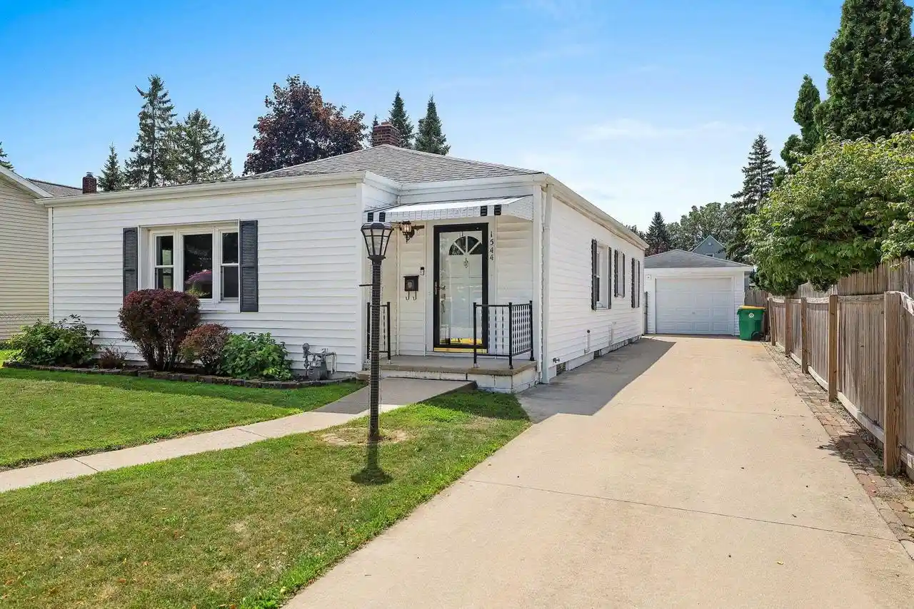 1st image of 1544 Smith Street Street, Green Bay, WI 54302 | MLS# 50331220