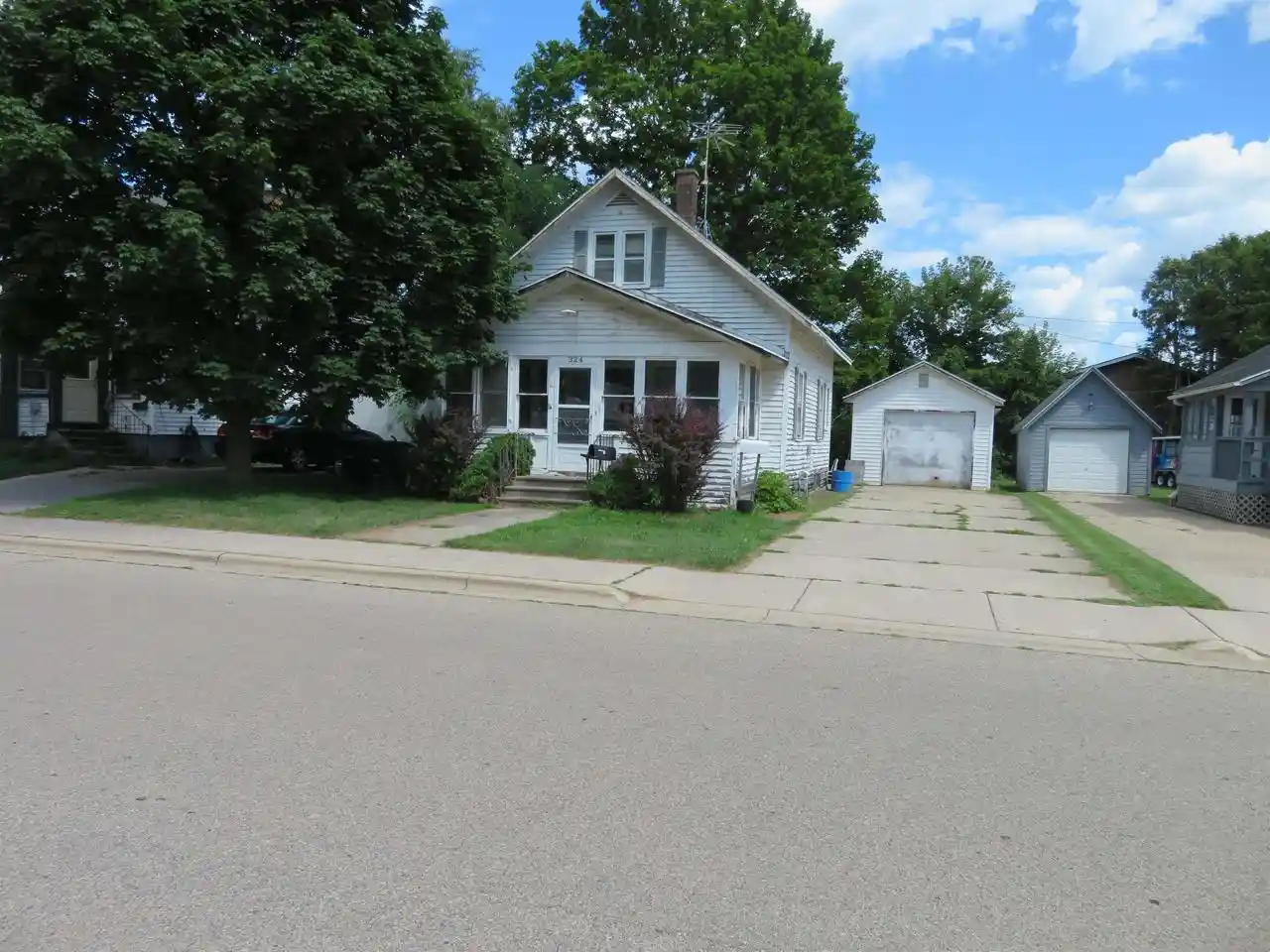 Photo 1 of Single family home for sale at 324 S Washington Street Street, Shawano, WI 54166 | MLS# 50331224 | Listing updated on 2026-09-11