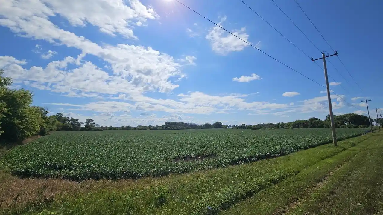 1st image of 3400 N Mayflower Dr Dr, Appleton, WI 54913 | MLS# 50331218