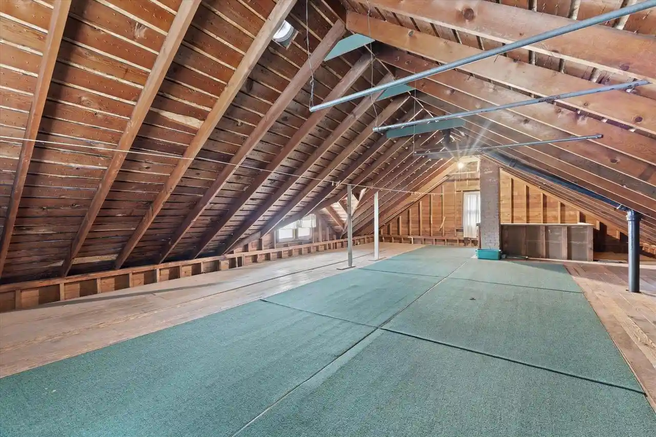 Photo 4 of Sale Pending at 2610 Lasalle Street Street, Racine, WI 53402 | MLS# 1976651 | Listing updated on 2026-09-02