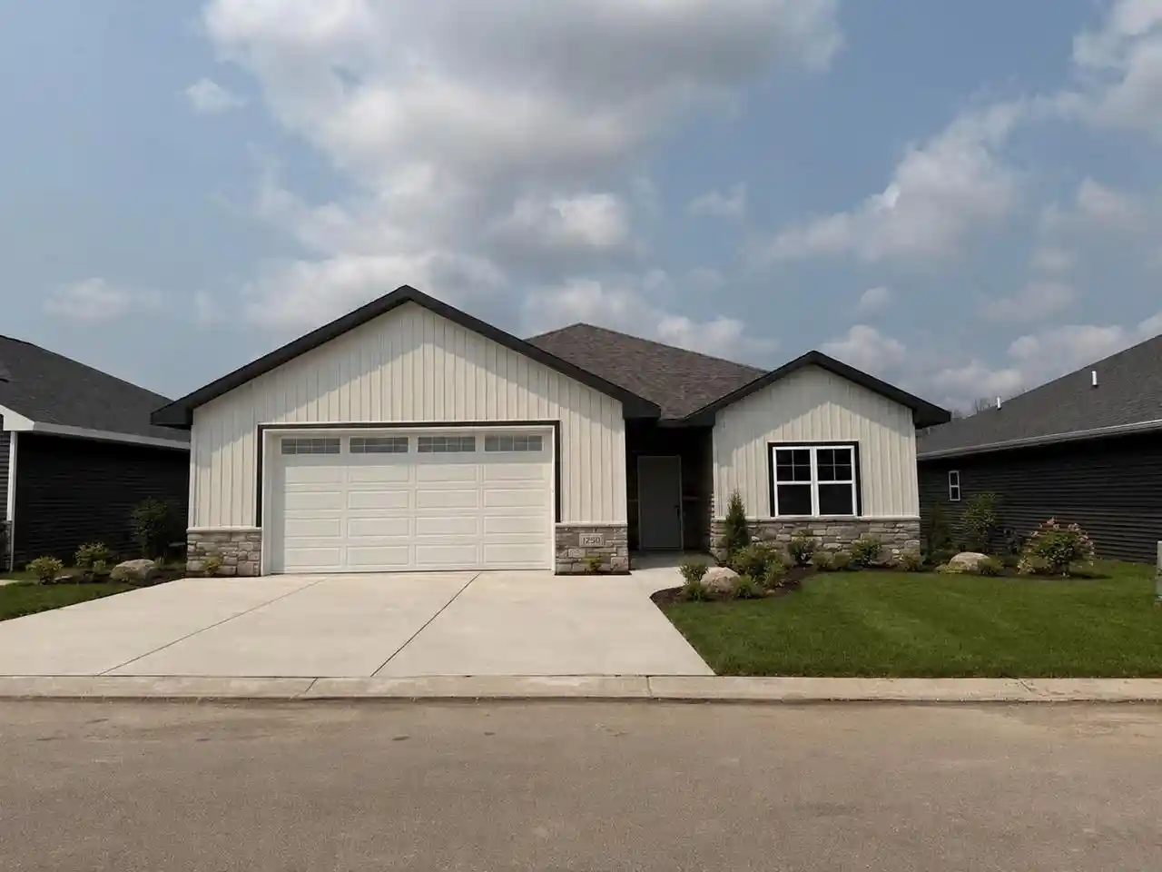 1st image of 1259 Autumn Field Lane Lane, De Pere, WI 54115 | MLS# 50331227