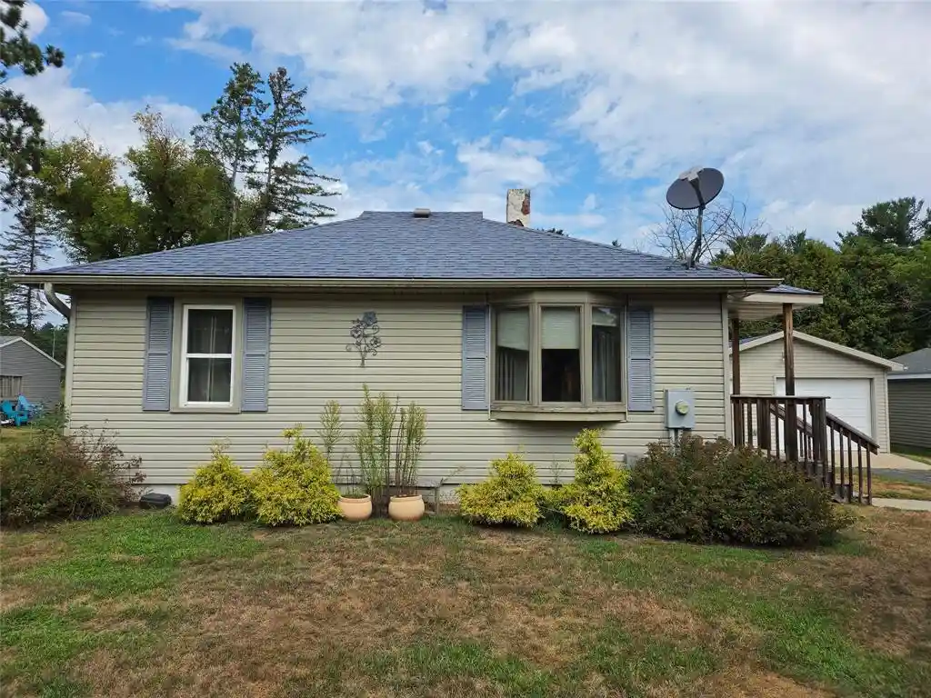 2nd image of 813 Golf Road Road, Black River Falls, WI 54615 | MLS# 1604345