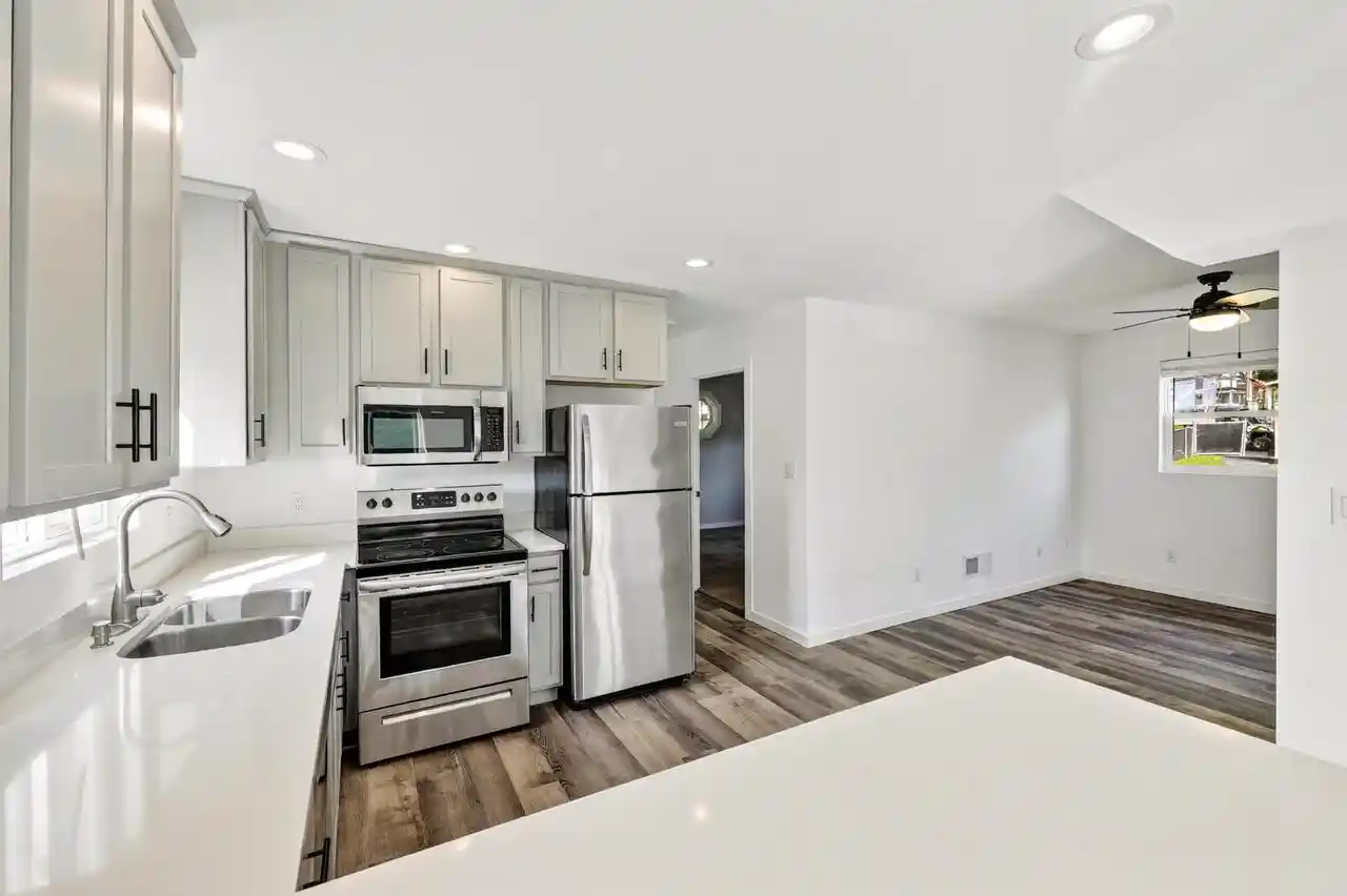 Photo 3 of Single family home for sale at 407 S Lincoln Ave, Beaver Dam, WI 53916 | MLS# 2030792 | Listing updated on 2026-09-15