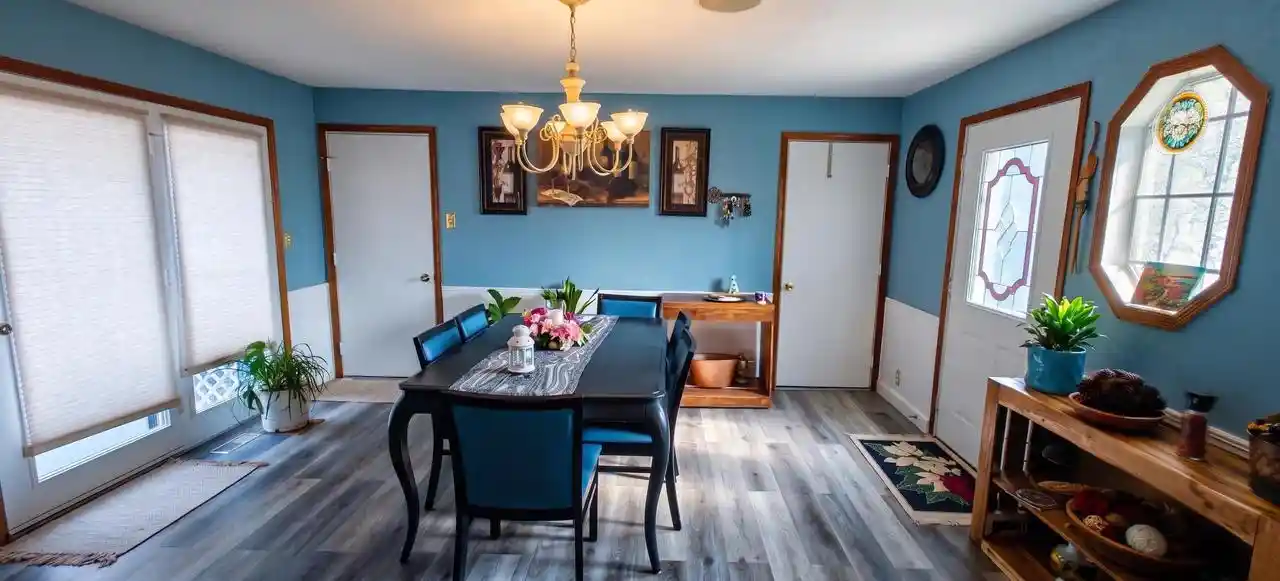 2nd image of 505 S Western Avenue Avenue, Neenah, WI 54956 | MLS# 50331236