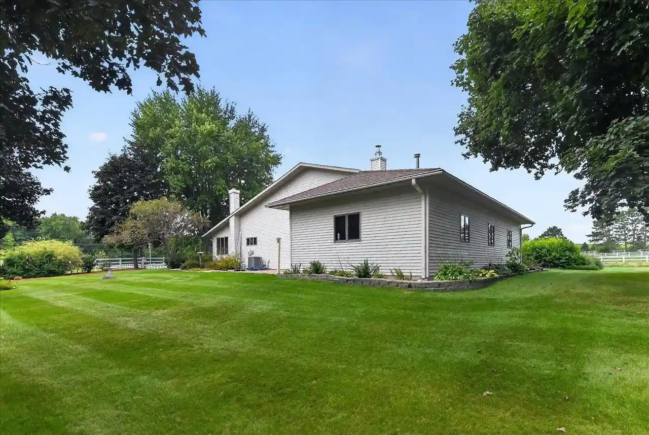 Photo 3 of Single family home for sale at 4956 Enchanted Valley Rd, Middleton, WI 53562 | MLS# 2030797 | Listing updated on 2026-09-08