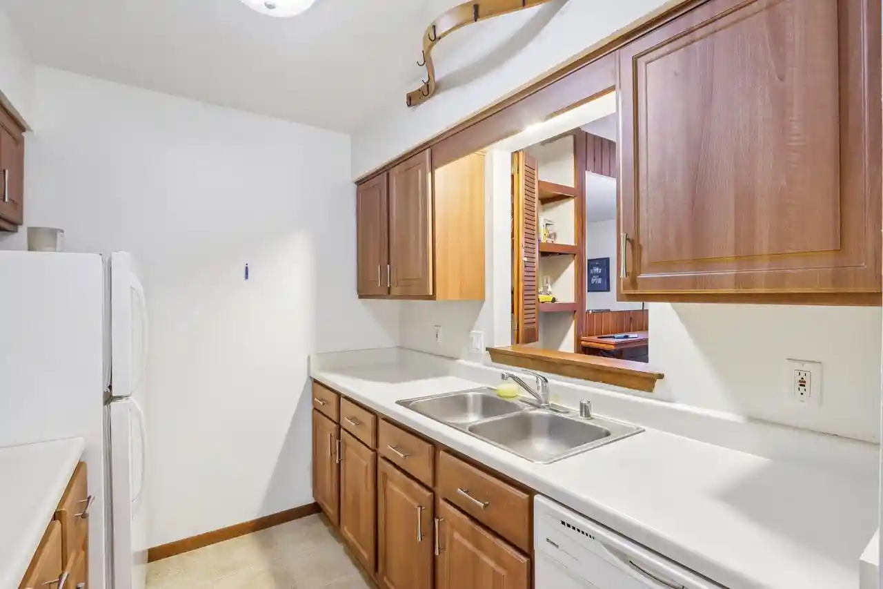 3rd image of 6733 Park Edge Dr Dr #A, Madison, WI 53719 | MLS# 2030800