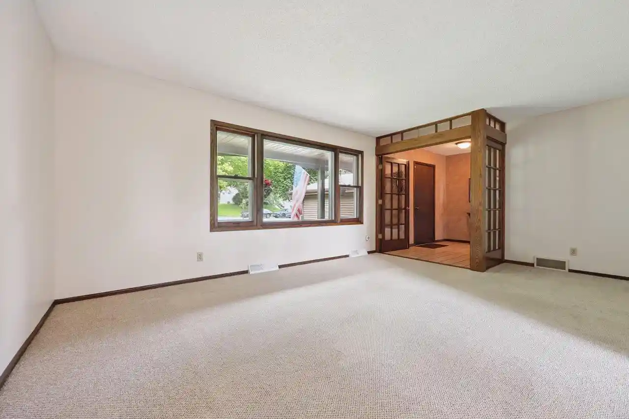 Photo 3 of Single family home for sale at 2839 Coventry Lane Lane, Waukesha, WI 53188 | MLS# 1976688 | Listing updated on 2026-09-25