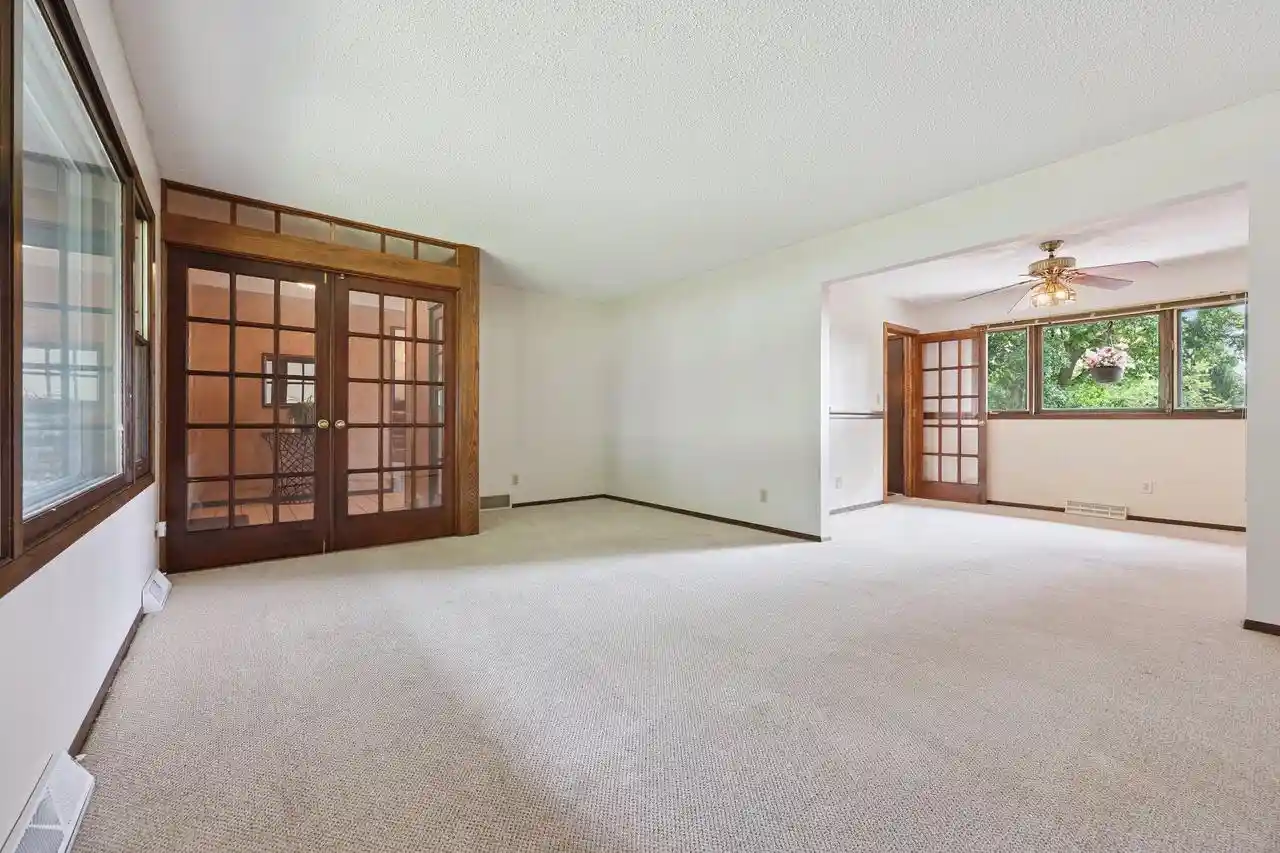 Photo 3 of Single family home for sale at 2839 Coventry Lane Lane, Waukesha, WI 53188 | MLS# 1976688 | Listing updated on 2026-09-25