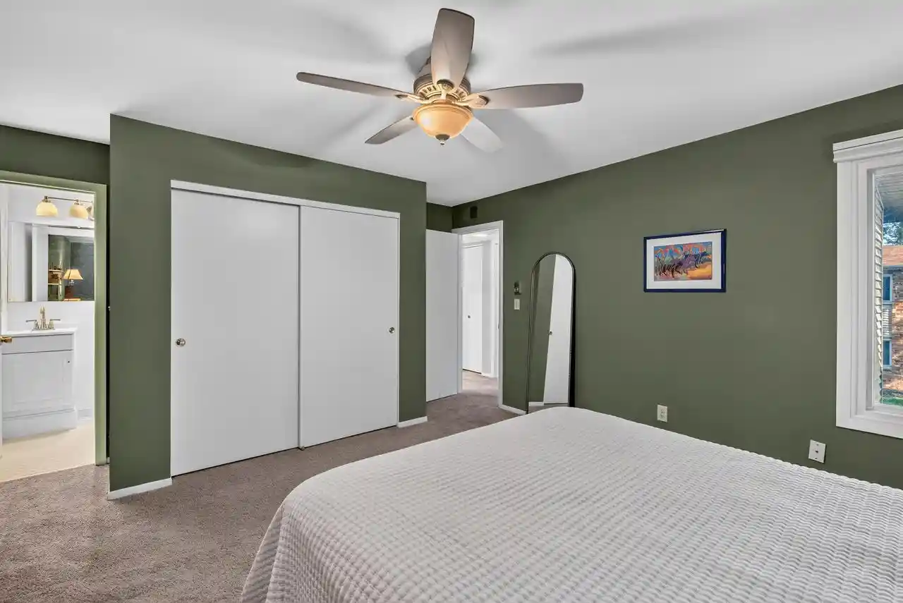 3rd image of W169N11526 Biscayne Dr Dr, Germantown, WI 53022 | MLS# 1976692