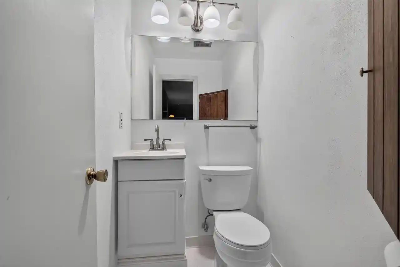 4th image of W169N11526 Biscayne Dr Dr, Germantown, WI 53022 | MLS# 1976692
