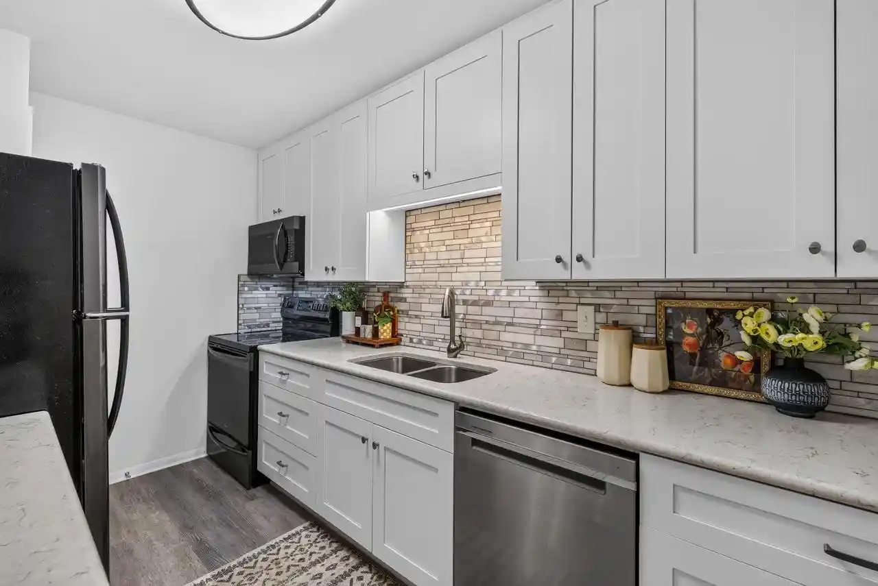 21st image of W169n11526 Biscayne Dr Dr, Germantown, WI 53022 | MLS# 1976692