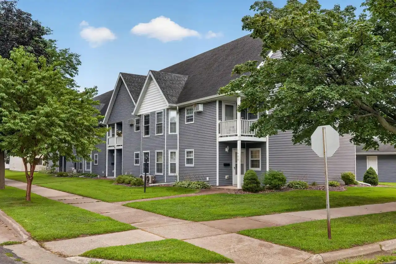 1st image of 1400 Redfield Street Street #6, La Crosse, WI 54601 | MLS# 1976698