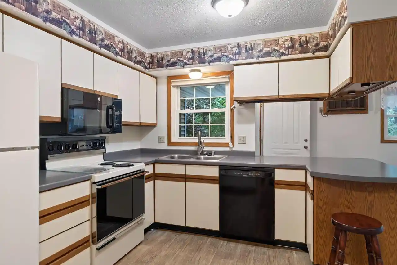 4th image of 1400 Redfield Street Street #6, La Crosse, WI 54601 | MLS# 1976698