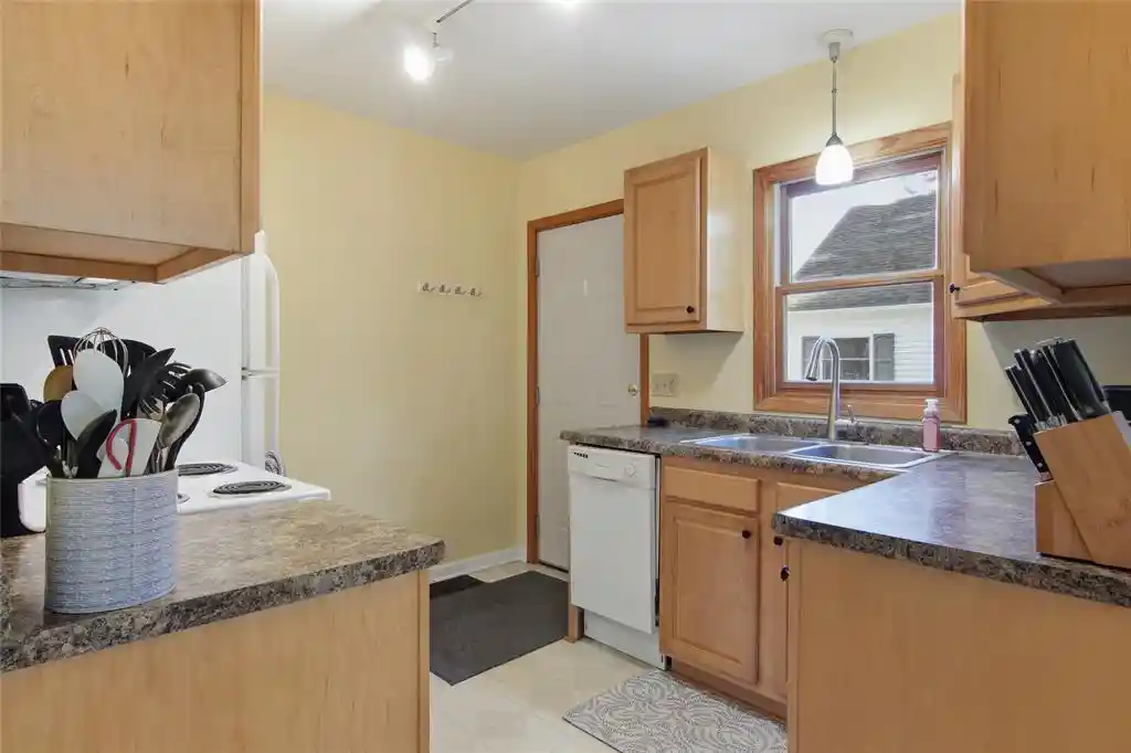 image of 2832 5th Street Street, Eau Claire, WI 54703 | MLS# 1604306