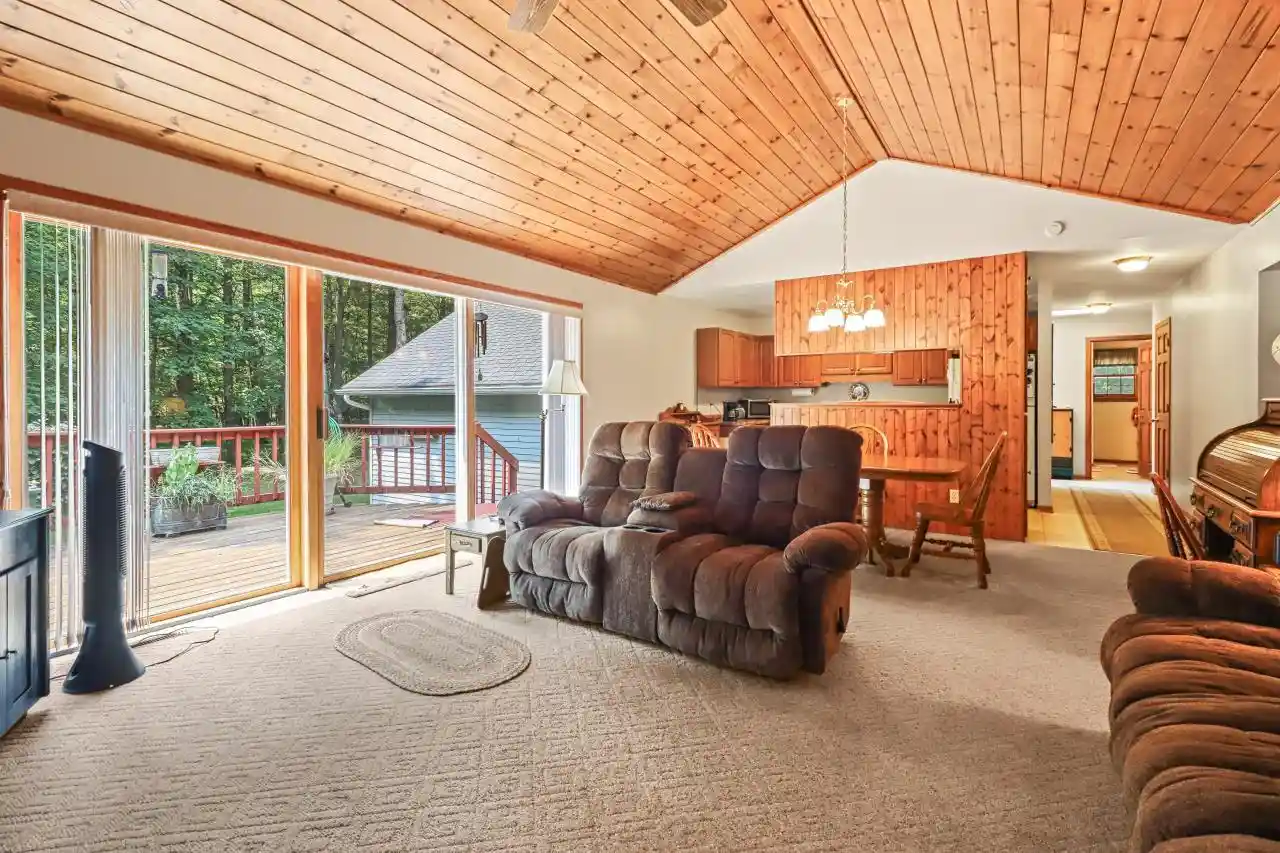 Photo 4 of Single family home for sale at 11389 Airport Road Road, Woodruff, WI 54568 | MLS# 2030811 | Listing updated on 2026-08-23