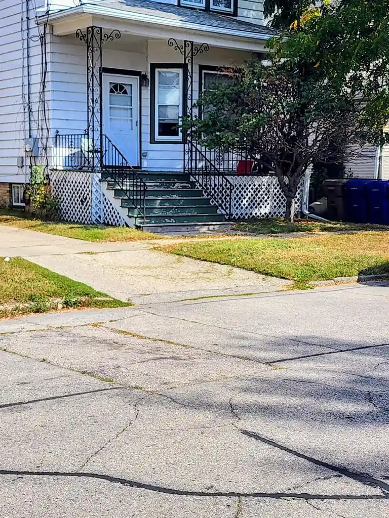 2nd image of 516 46th Street Street, Kenosha, WI 53140 | MLS# 1976705