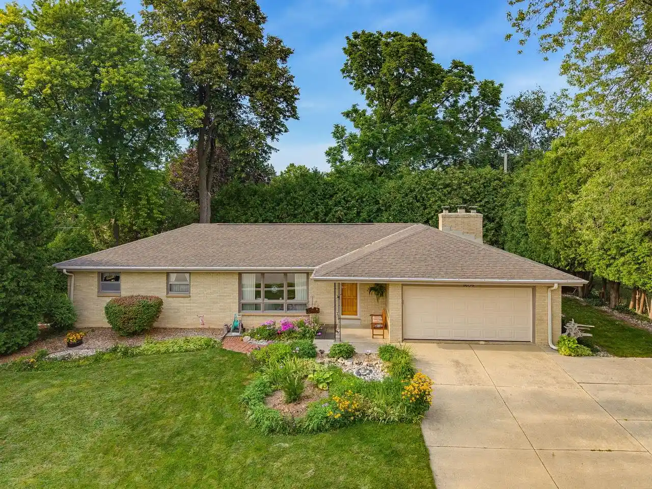 1st image of 1606 N Pine Street Street, Grafton, WI 53024 | MLS# 1976718