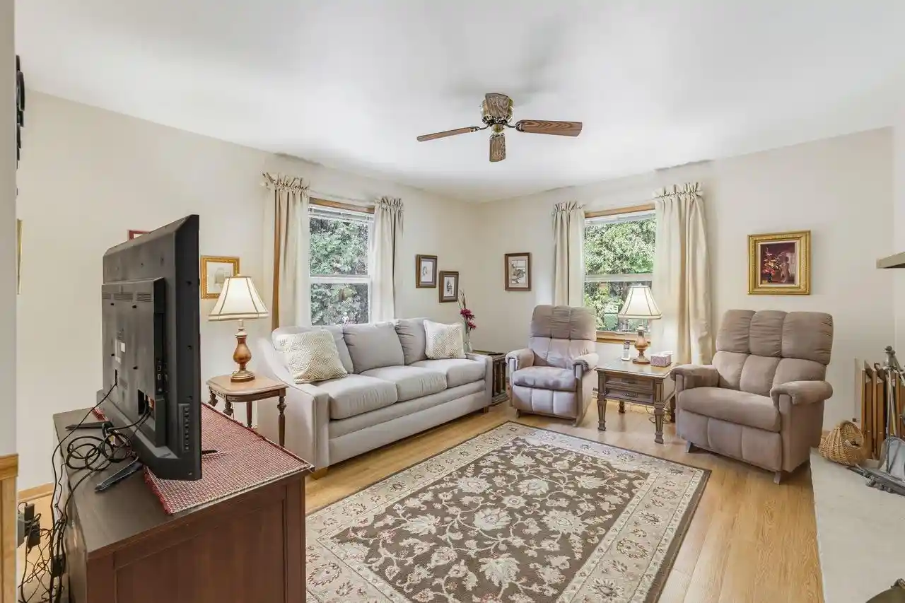 3rd image of 1606 N Pine Street Street, Grafton, WI 53024 | MLS# 1976718