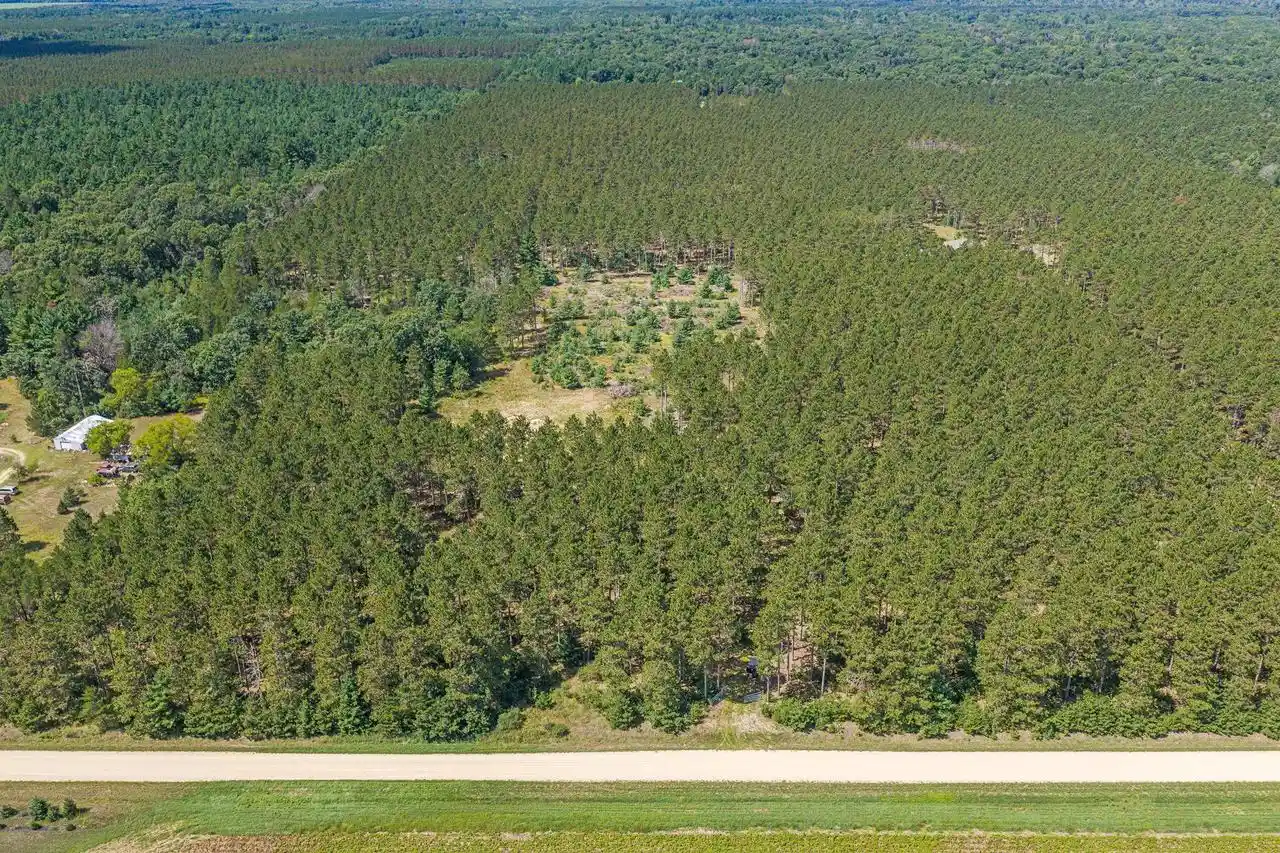5th image of 839 8Th Dr Dr, Hancock, WI 54943 | MLS# 2030821