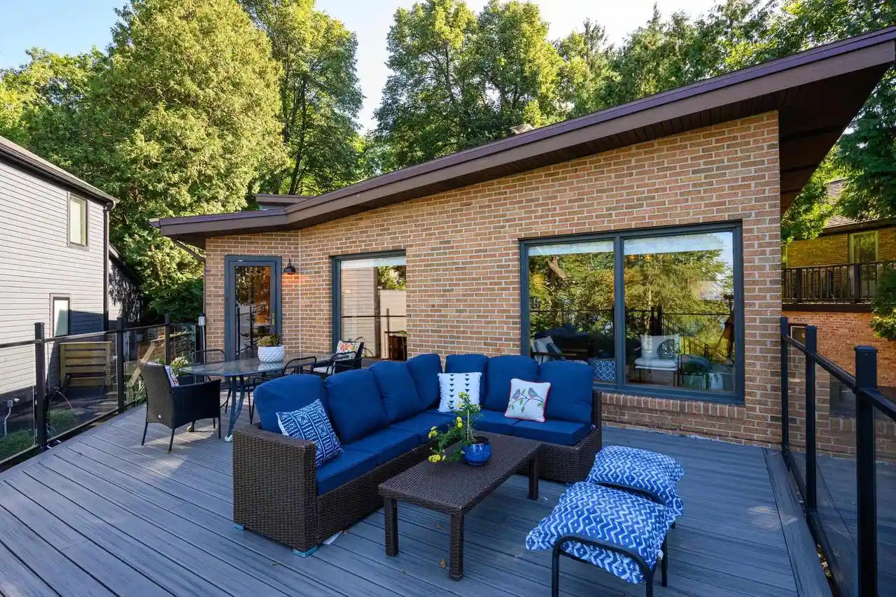 Photo 4 of Single family home for sale at 3668 Lake Mendota Dr, Madison, WI 53705 | MLS# 2030824 | Listing updated on 2026-09-18