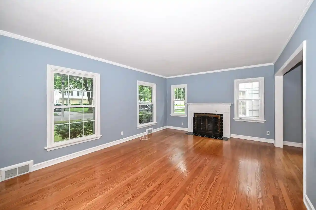 2nd image of 5264 N Kent Avenue Avenue, Whitefish Bay, WI 53217 | MLS# 1976736