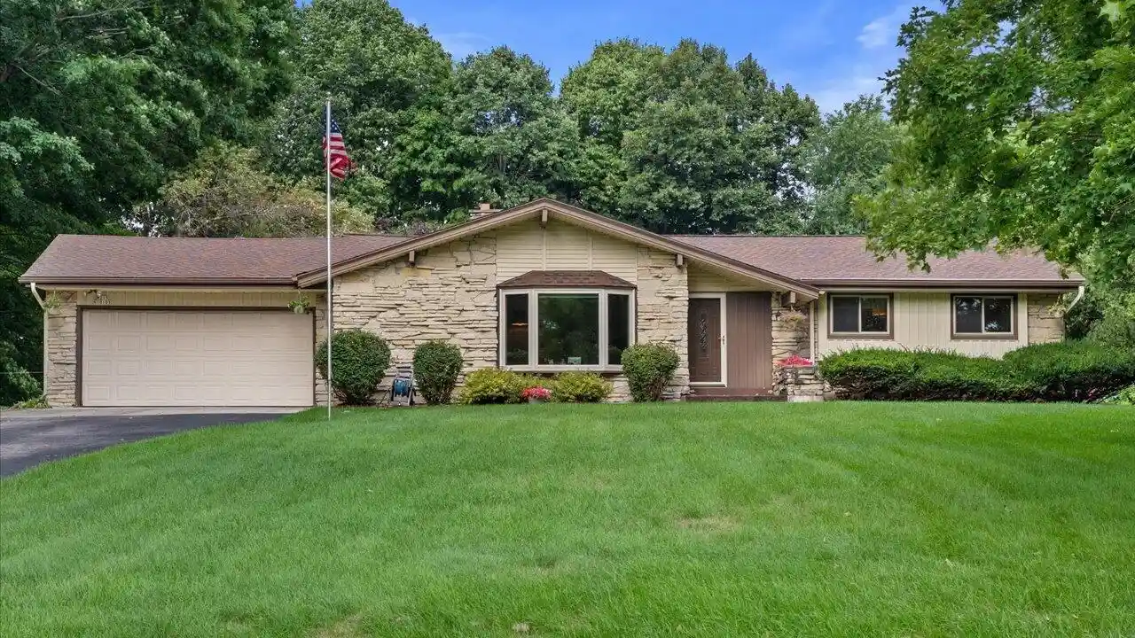 1st image of W215n10105 Hickory Dr Dr, Colgate, WI 53017 | MLS# 1976737