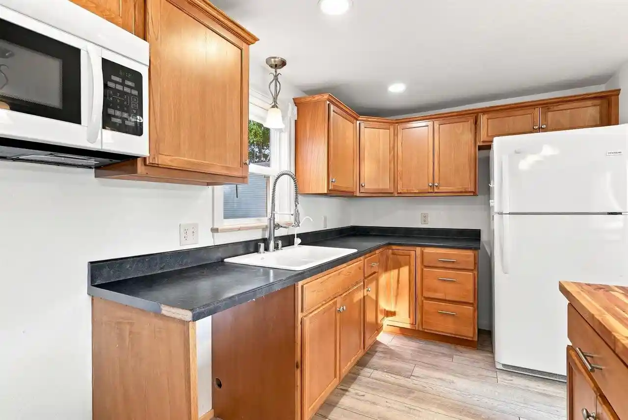 2nd image of 2 Algonquin Trail Trail, Sheboygan, WI 53081 | MLS# 2030829