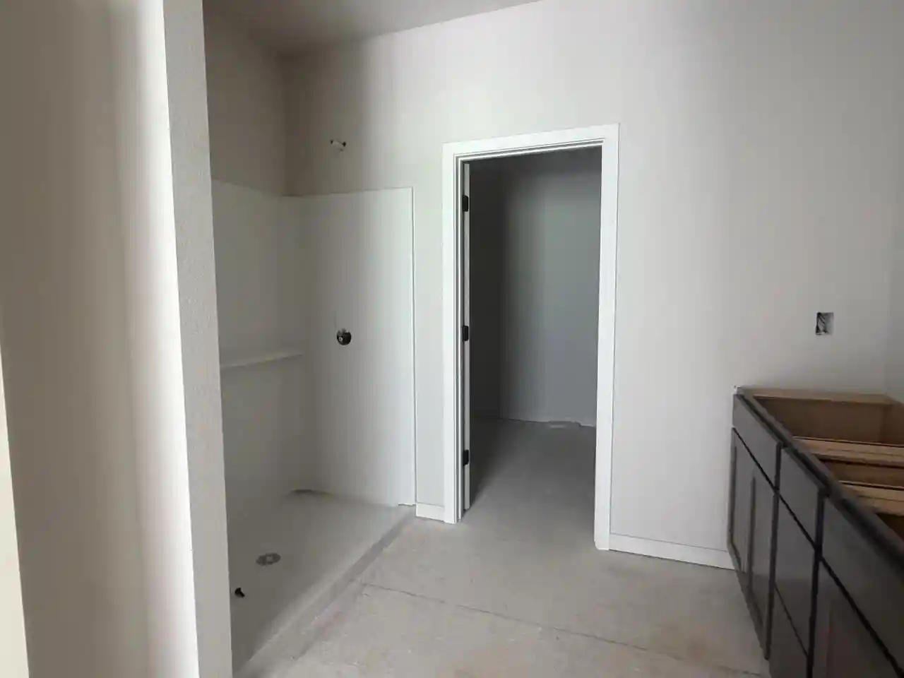 Photo 4 of Single family home for sale at 8555 Summit Pl Pl, Pleasant Prairie, WI 53158 | MLS# 1976748 | Listing updated on 2026-10-06