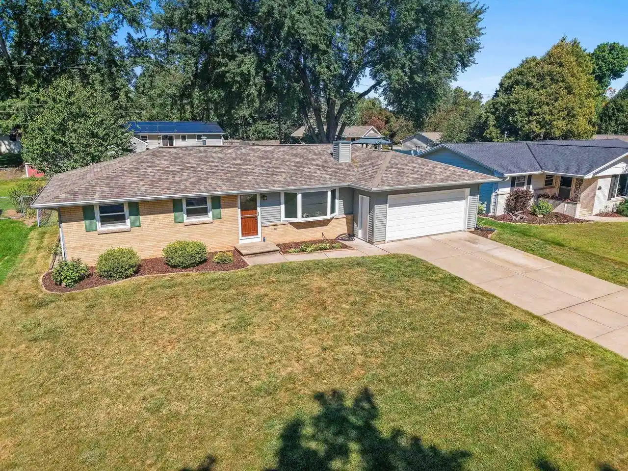 Photo 1 of Single family home for sale at 1016 Chantel Street Street, Green Bay, WI 54304 | MLS# 50331255 | Listing updated on 2026-08-21