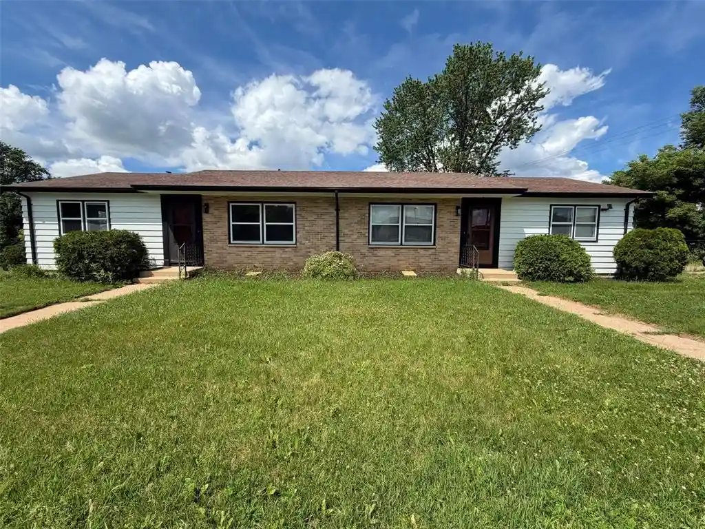 Multi family home for sale at 650-652 W Macarthur Avenue Avenue #1 & 2, Eau Claire, WI 54701 | MLS# 1604357