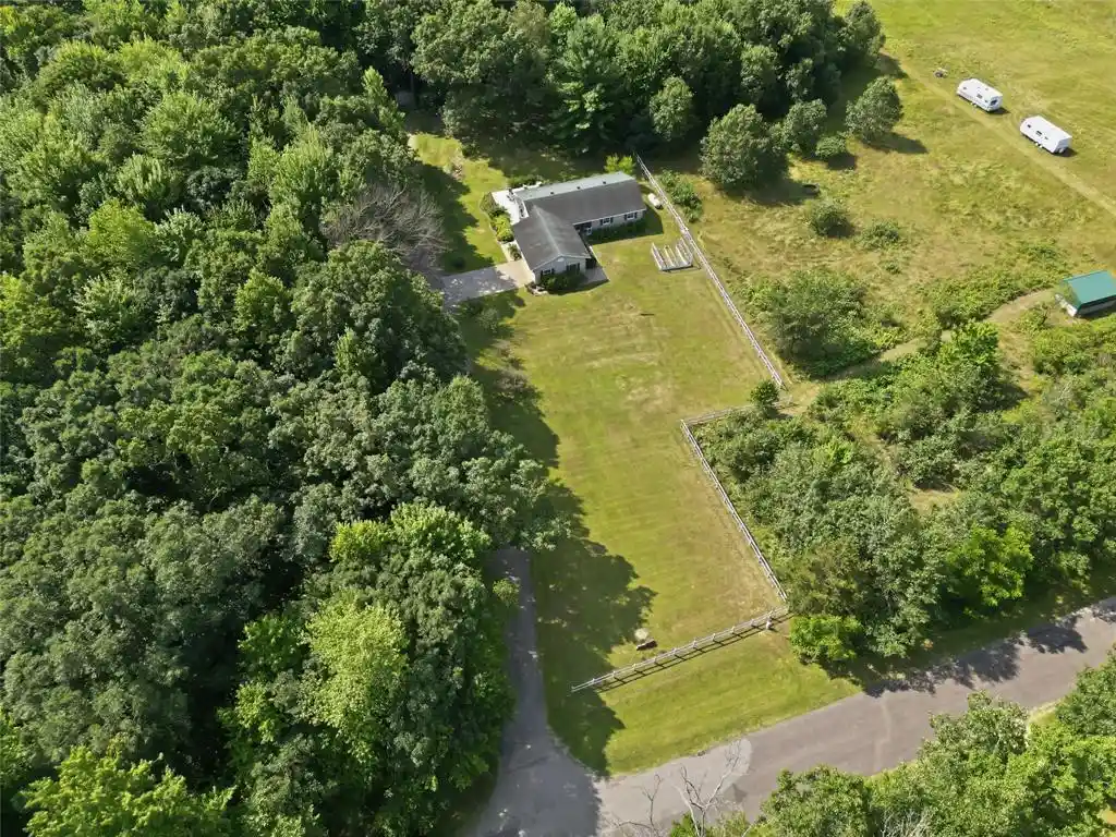 Photo 3 of Single family home for sale at 4535 W Hemlock Road Road, Mondovi, WI 54755 | MLS# 1604165 | Listing updated on 2026-09-09