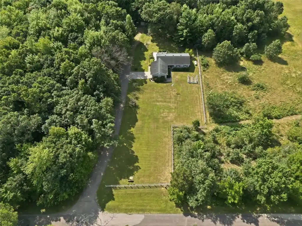 Photo 4 of Single family home for sale at 4535 W Hemlock Road Road, Mondovi, WI 54755 | MLS# 1604165 | Listing updated on 2026-09-09