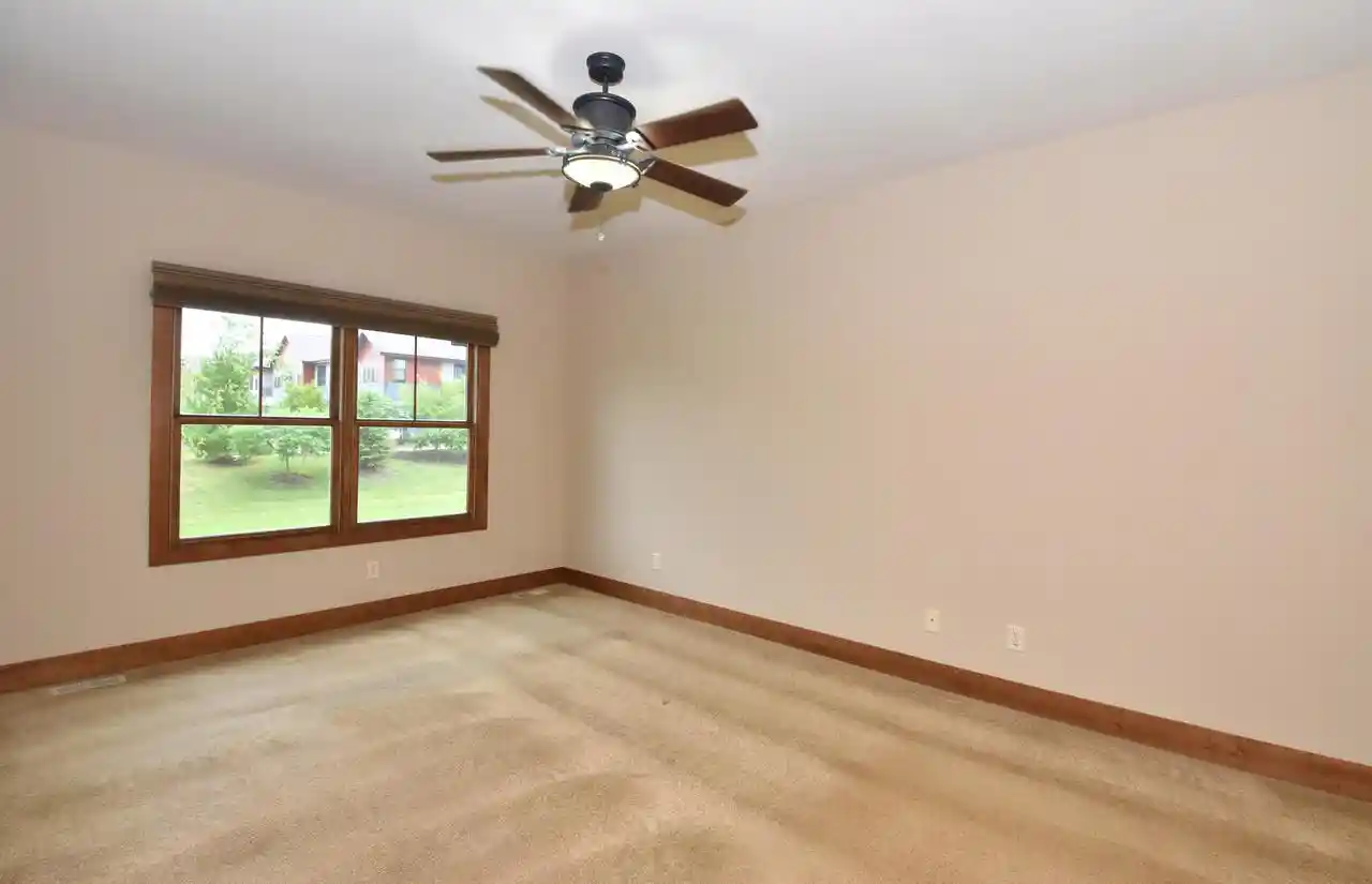 4th image of 9237 Hollyhock Lane Lane, Racine, WI 53406 | MLS# 1976762