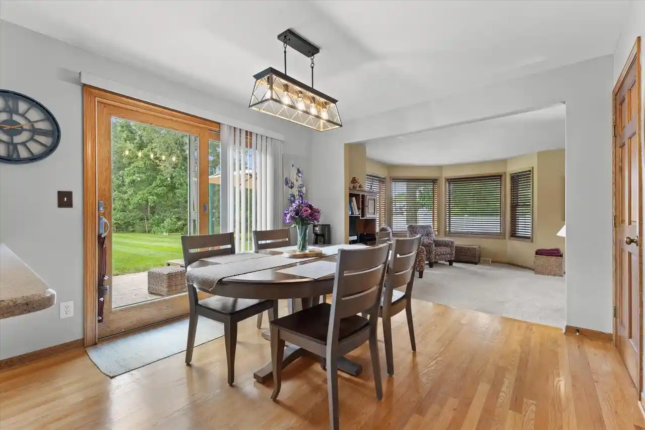 3rd image of 27015 Lorie Dr Dr, Waterford, WI 53185 | MLS# 1976772