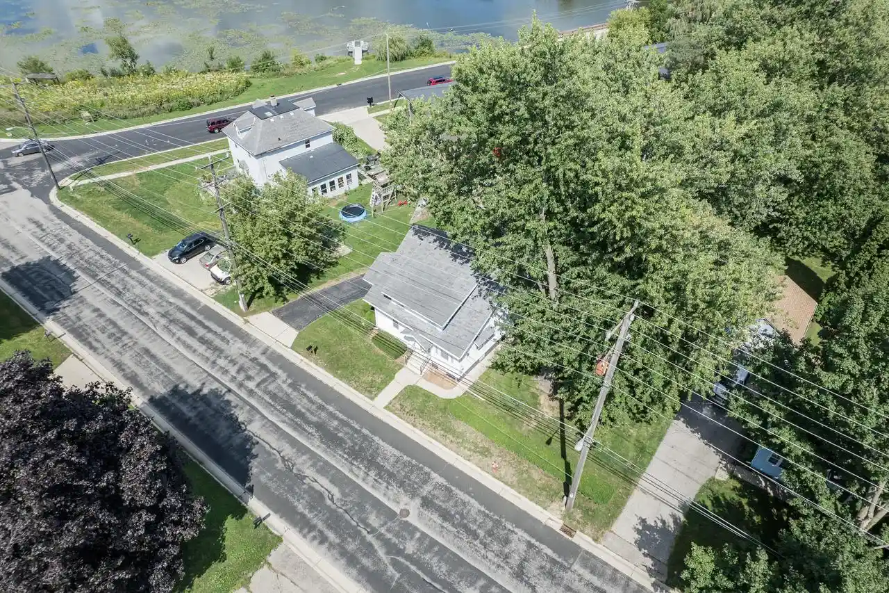 54th image of 305 S Concord Avenue Avenue, Watertown, WI 53094 | MLS# 1976775