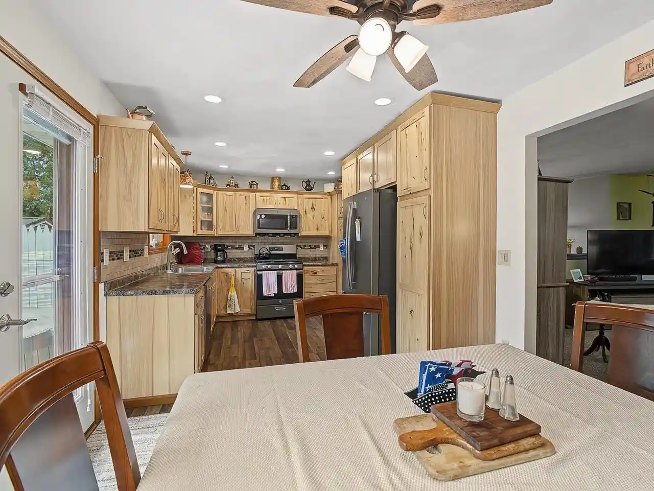 2nd image of 1822 1st Avenue Avenue, Monroe, WI 53566 | MLS# 2030839