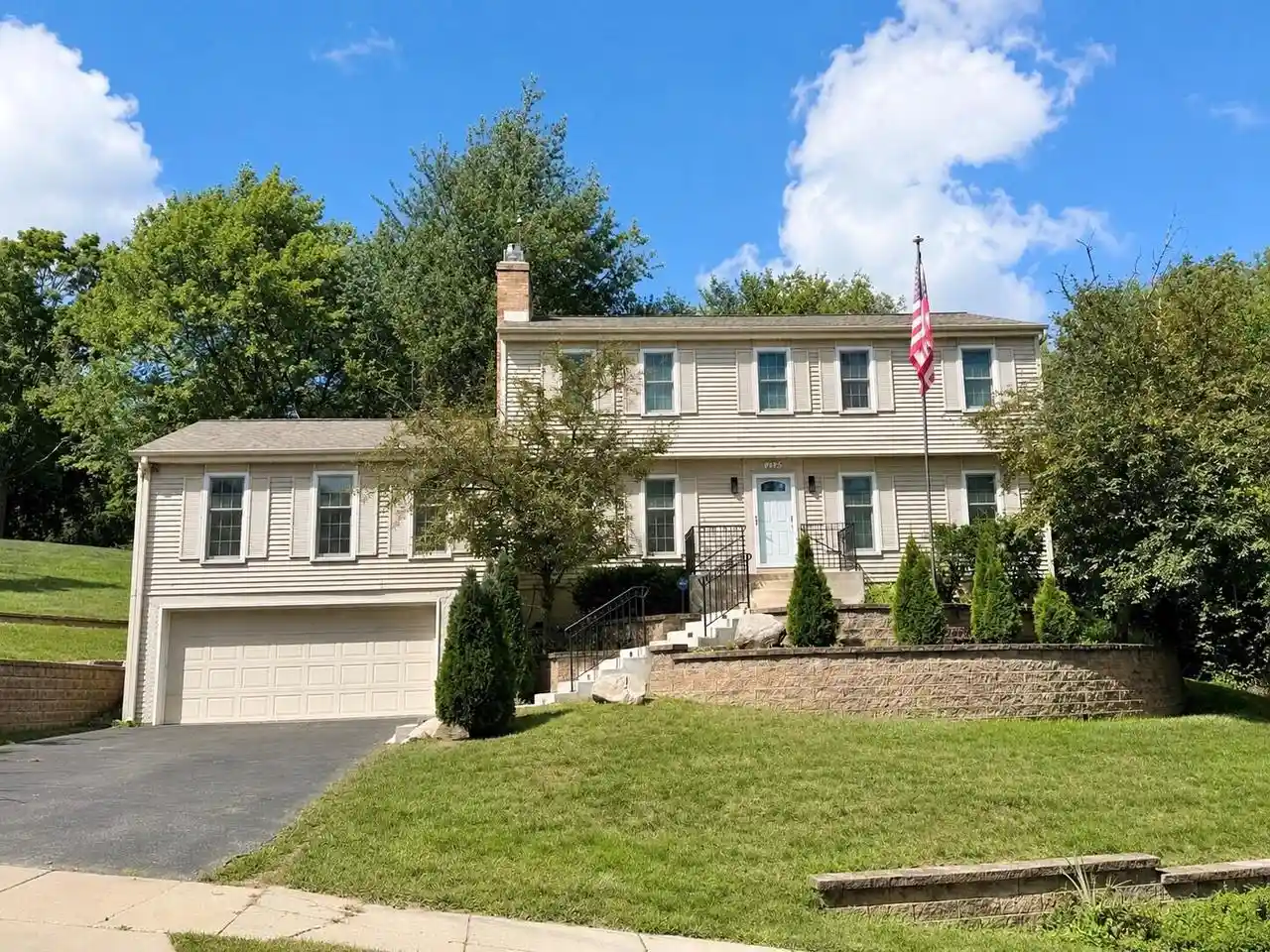 1st image of 2124 Harris Highland Dr Dr, Waukesha, WI 53188 | MLS# 1976783