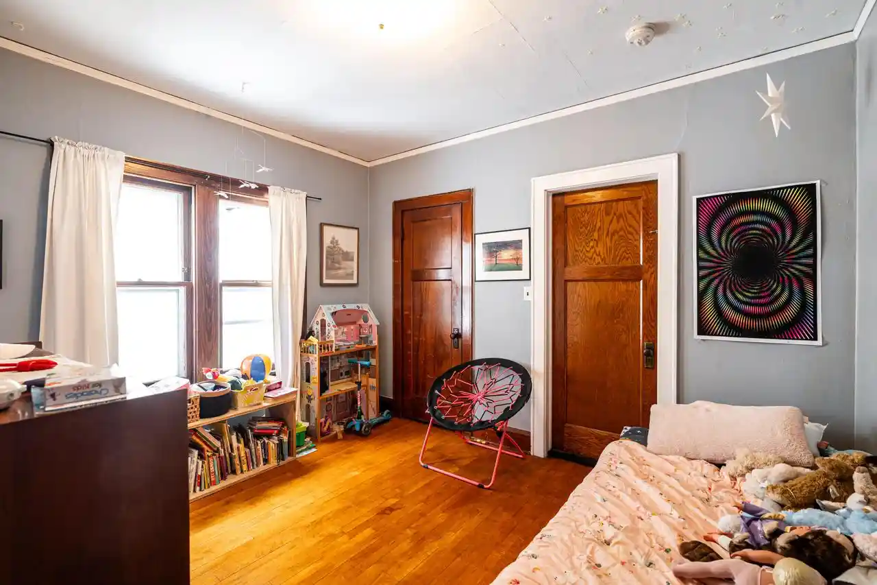 Listing Photo 4 - Condo for sale in building located at 1813 N 54Th St St, Milwaukee, WI 53208 - Unit #1815